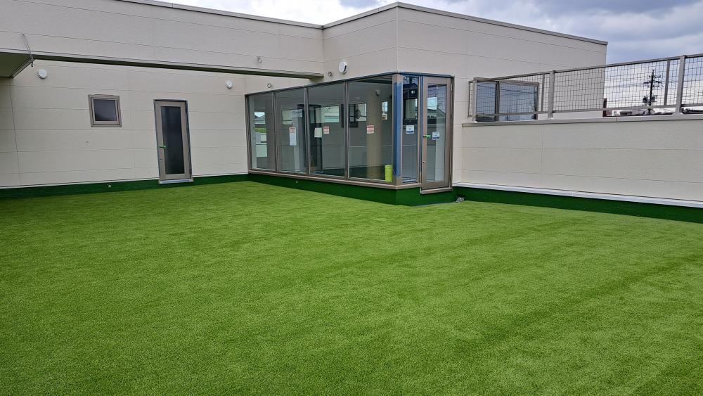 人工芝グレンターフ・アンダーマット サブターフ 愛知県名古屋市病院屋上リハビリスペース
